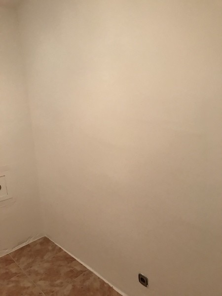 Acabado profesional después de quitar gotelé sin polvo en Valencia